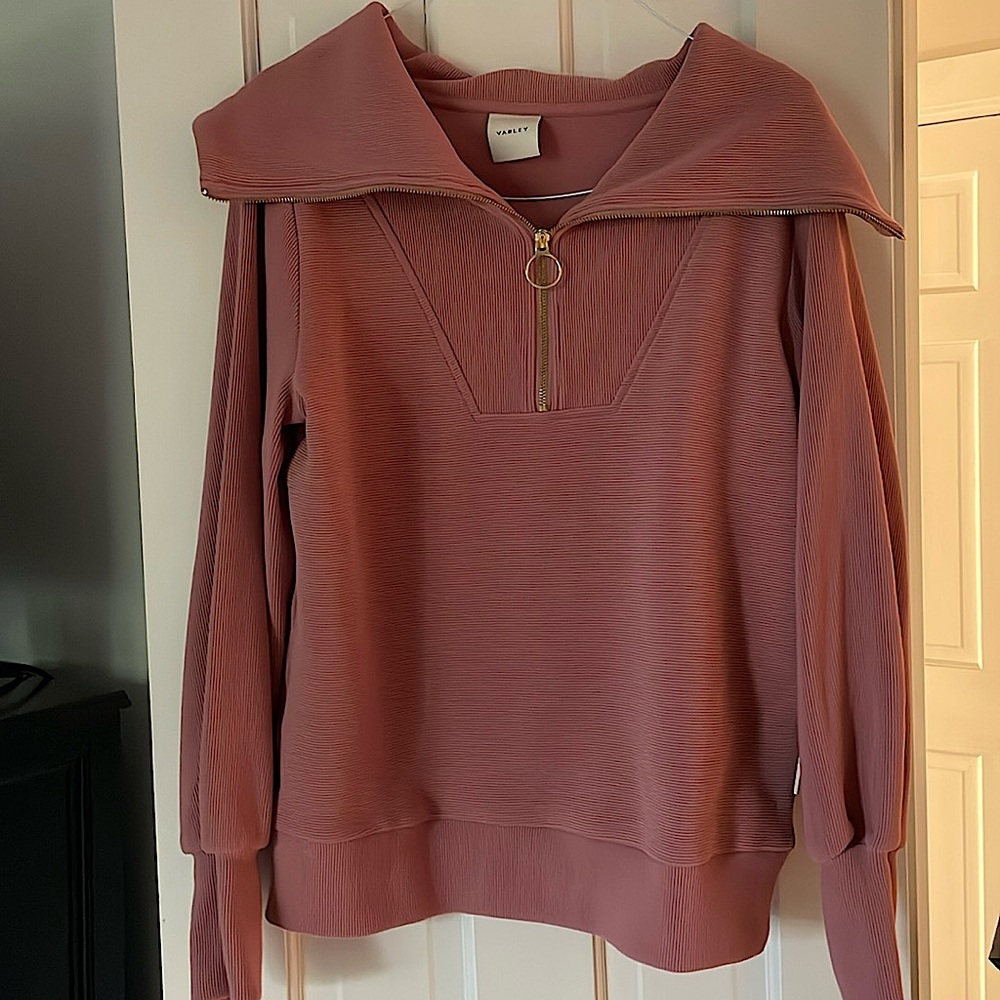 Varley Vine half zip pullover, size small, worn once